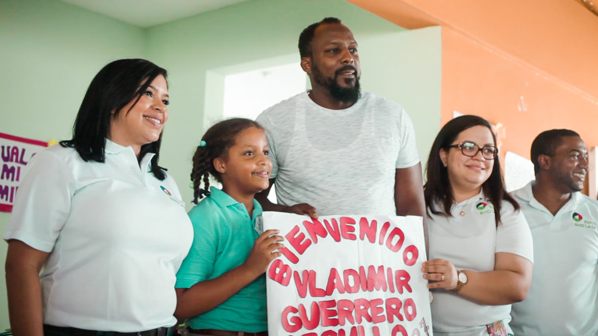 vladimir guerrero bhd león donación