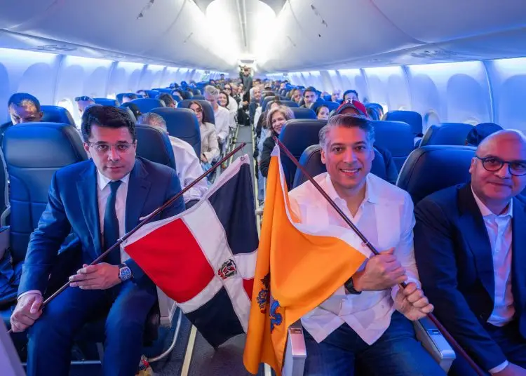 David Collado resaltó la importancia que tiene para el país contar con una aerolínea nacional que ofrezca la conectividad que está sirviendo Arajet.