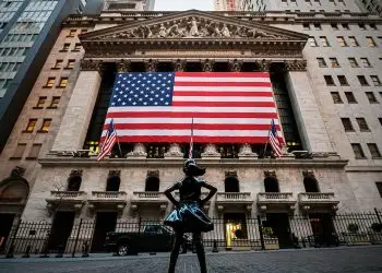 En el plano corporativo, entre las 30 mayores cotizadas del Dow, hoy subían principalmente Cisco (0,9 %) y Microsoft (0.79%).