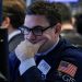 El selectivo S&P 500 retrocede un 0.79%.