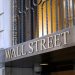 S&P 500 bajaba un 0.23%, hasta las 5.271 unidades, y el Nasdaq, donde cotizan las grandes tecnológicas, retrocedía un 0.21%, hasta los 16.792 puntos.