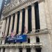 Entre las 30 empresas del Dow, las que más avanzaron fueron Johnson & Johnson (1.49%) y Cisco (1.04%) y, en el otro lado de la balanza, se situaron Dow Inc (-2.22%) y Amgen (-1.73%).
