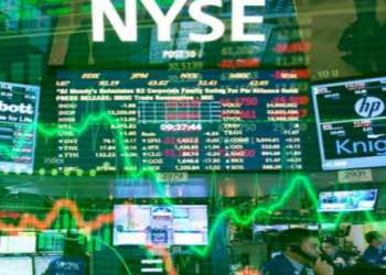 S&P 500 progresaba un 0.20%, hasta las 5.565 unidades, y el Nasdaq ascendía un 0.19%, hasta los 17.665 enteros.