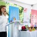 Loly Tavárez de Estrella, presidente de Fundación Estrella, presentó el programa a las escuelas apadrinadas. - Fuente externa.