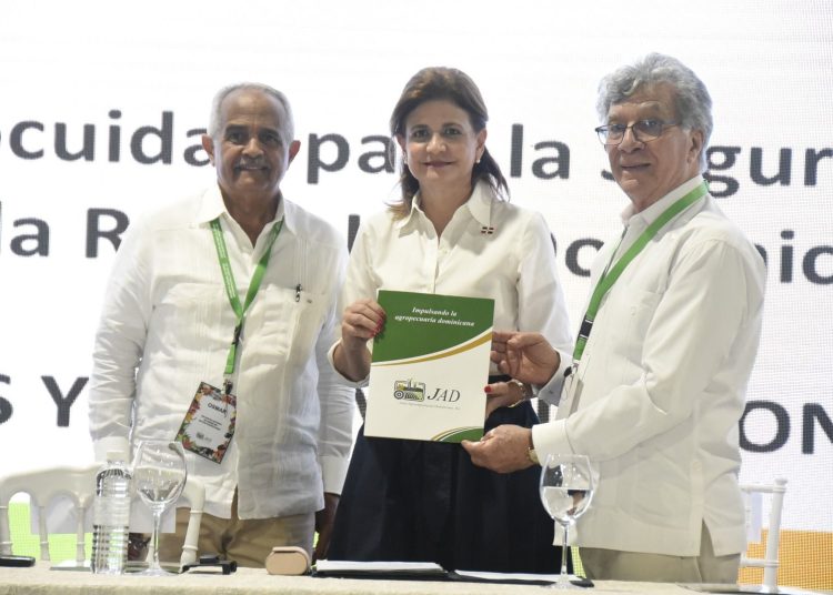 Vicepresidente de República Dominicana, Raquel Peña, en la clausura del XXIV Encuentro Nacional de Líderes del Sector Agropecuario. - Fuente externa.