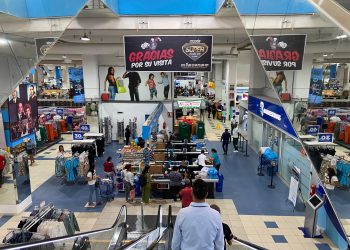 Viernes Negro en establecimiento comercial, en el Distrito Nacional. - Archivo.