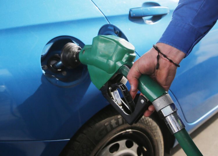 Expendio de combustibles. - Fuente externa.