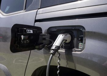Otros productos cuyos aranceles serán incrementados a partir del 1 de agosto son minerales críticos (un 25%), células solares (50%), productos de acero y aluminio (25%). - Fuente externa.