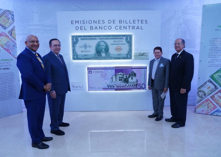 Exposición “Emisiones de billetes del Banco Central de la República Dominicana”. - Fuente externa.