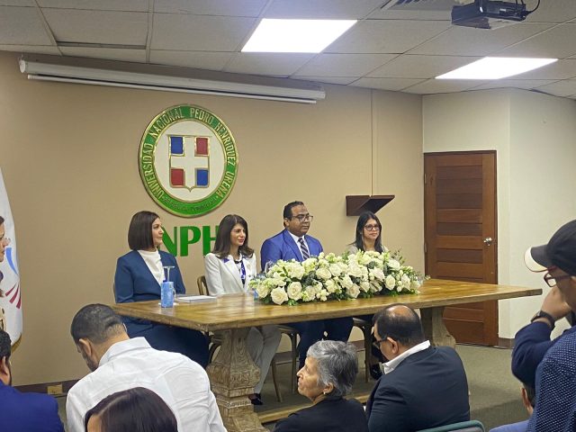 Rueda de prensa de presentación de hallazgos de petróleo en República Dominicana. - Fuente externa.