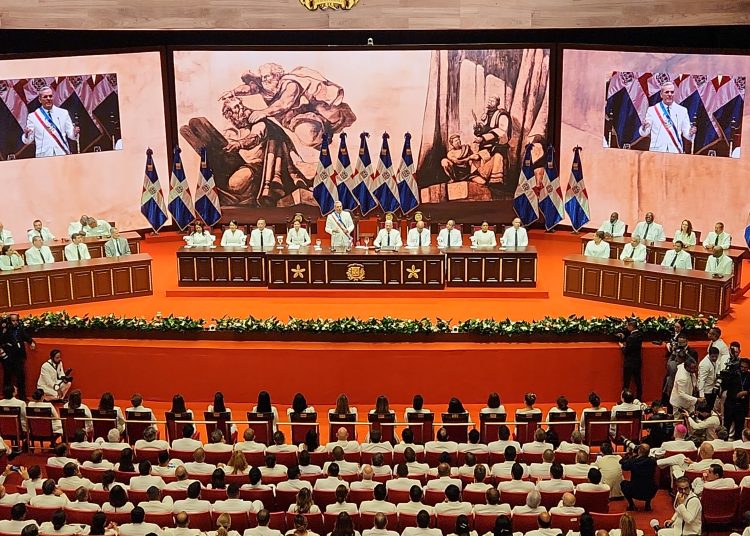 Abinader en su juramentación