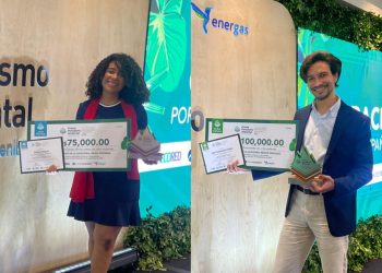 Halley Antigua y Joan Sebastián, ganadores del Premio Periodismo Ambiental 2024. - Fuente externa.