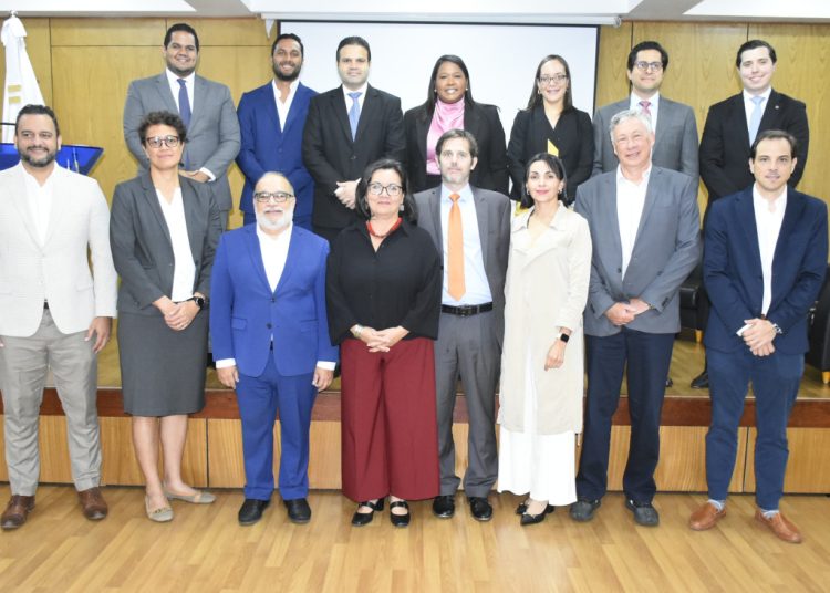 Ministerio de Economía, Planificación y Desarrollo (Mepyd) y Comisión Económica para América Latina y el Caribe (Cepal).- Fuente externa.