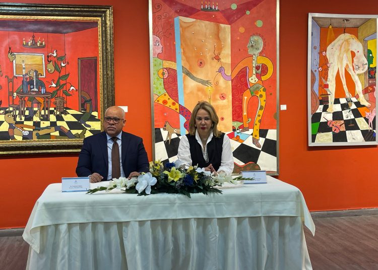 Fabricio Gómez Mazara, director de Promipyme y Milagros Germán, Ministra de Cultura.- Fuente externa.