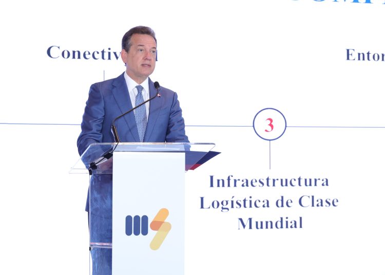 Ministro de Industria, Comercio y Mipymes (MICM), Victor Ito Bisonó.