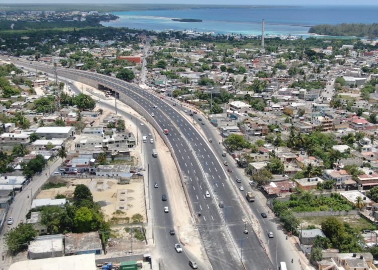 Con financiamiento Aerodom, mencionó el Túnel Expreso Plaza de la Bandera, RD$6,000 millones, en desarrollo.