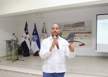 Martínez Nova explica que la IA aplicada en el sector educativo facilita la personalización del aprendizaje.