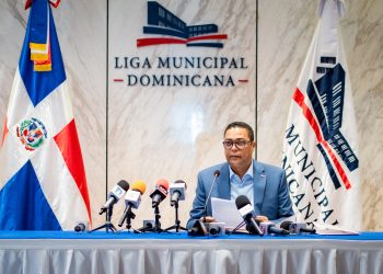 Víctor D´Aza destacó que las observaciones realizadas por el Poder Ejecutivo preservan la autonomía municipal.