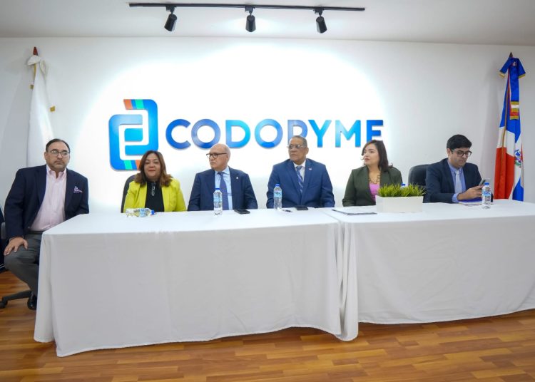 El presidente de Codopyme, Fernando Pinales, señala que la ley vulnera la libertad de empresa.