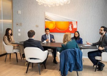 Collado presentó que el turismo dominicano continúa posicionándose como un destino confiable para la inversión.