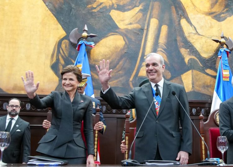 “Nunca la República Dominicana había alcanzado este nivel de planificación, ejecución e inversión en agua potable y saneamiento”, concluyó el mandatario.