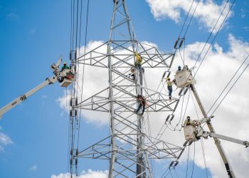 La ETED dice que se mantiene monitoreo continuo de activos críticos, reforzamiento de tramos de líneas de alta relevancia operativa y disponibilidad de brigadas para atención inmediata.