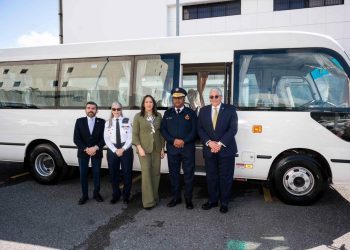 La entrega se realizó en la sede principal de Banreservas y estuvo encabezada por la ingeniera Alieska Díaz, vicepresidenta ejecutiva senior administrativa de la institución.