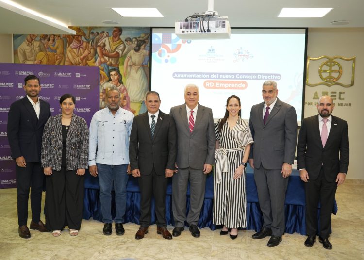 La gestión saliente destacó avances en gobernanza, articulación institucional y más de 10,000 participantes en la Semana Global de Emprendimiento.