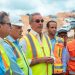 El presidente Luis Abinader recorre la zona de construcción junto a autoridades de Obras Públicas.