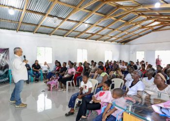 Familias de Sierra Prieta reciben asistencia alimentaria del programa solidario de Fejus.