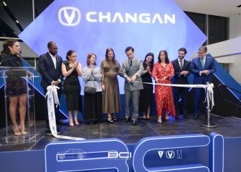 El nuevo espacio exhibe las marcas Changan, Deepal y Avatr.