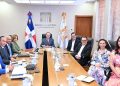 Durante la reunión se pasó revista a la economía dominicana, destacando su resiliencia y capacidad para atraer inversiones del sector privado.
