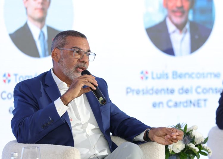 Bencosme afirmó que la inclusión financiera en República Dominicana aumentó de 51% a 65% en los últimos dos años.