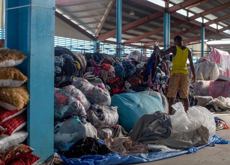 Aunque los haitianos decidieron continuar la construcción del canal de riego, el Gobierno dominicano decidió reabrir el comercio fronterizo en octubre. - Fuente externa.