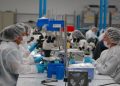 Las empresas de dispositivos médicos instaladas en las zonas francas dominicanas incorporan procesos de mayor complejidad dentro de su cadena de producción.