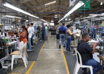 La inversión acumulada mantiene tendencia ascendente desde 2006.