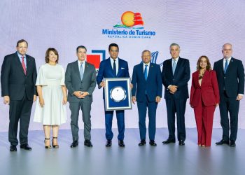 Encuentro entre banca y turismo para impulsar inversión en el país.