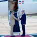 El gobernante salió del país a las 9:00 de la mañana por la Base Aérea de San Isidro.