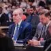 El presidente Abinader asiste a la plenaria en compañía del ministro de Medio Ambiente, Paíno Henríquez; el vicepresidente ejecutivo del Consejo del Cambio Climático y Mecanismo de Desarrollo Limpio, Max Puig, y Jimmy García Saviñón, presidente de la Autoridad Nacional de Asuntos Marítimos.