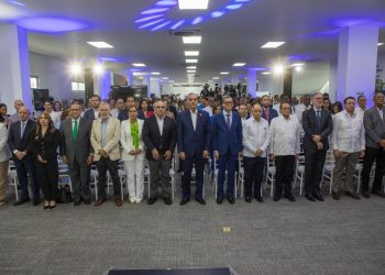 El ministro de Trabajo señala programa busca elevar la formalidad laboral al 50% en tres años.