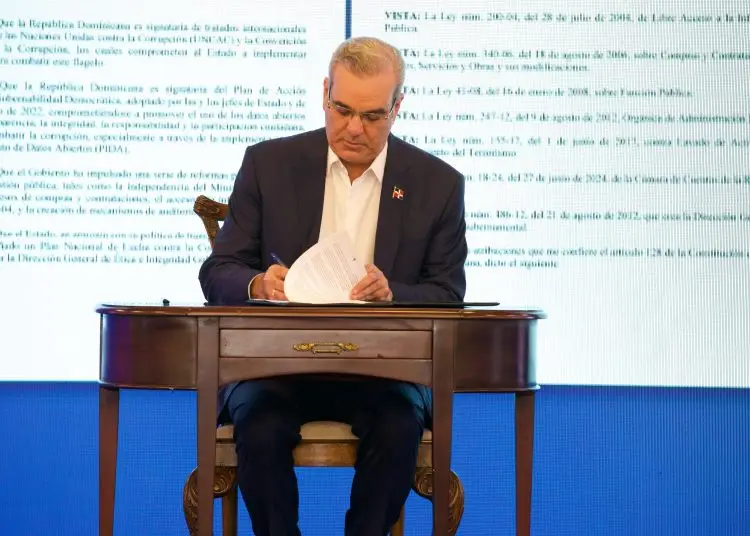 Según el jefe de Estado, los objetivos de la CPTA son ejecutar el Plan Nacional de Lucha contra la Corrupción, garantizar la rendición de cuentas y el acceso a la información.