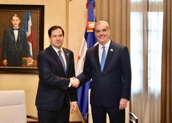 Luis Abinader viajará hoy a Washington.