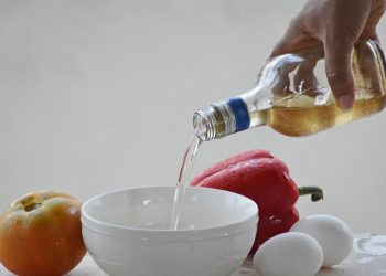 En enero de 2020, el galón de aceite comestible rondaba los RD$390.00, de acuerdo con ProConsumidor, mientras que para igual fecha del 2021 se ubicó sobre los RD$470.00.