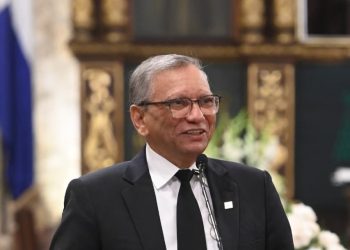 Leonardo Aguilera puntualiza que Banreservas posee el 37% de la participación del mercado entre los bancos múltiples.