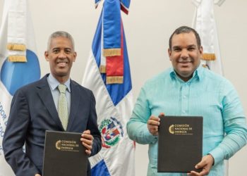 Edward Veras destacó que este convenio fortalecerá el acceso a fuentes precisas de información energética.