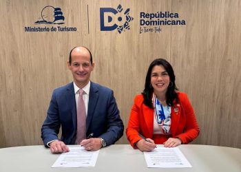 El convenio establece además una línea exclusiva de coordinación para referimientos, orientación inmediata y soporte logístico.