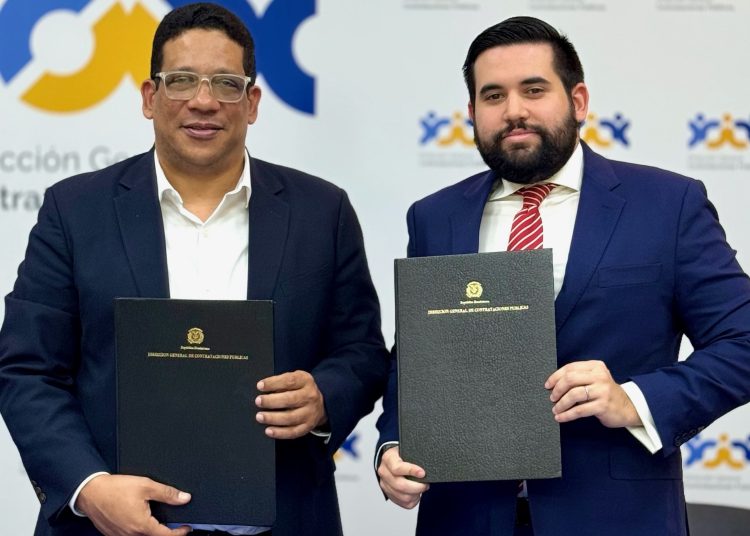 El acuerdo fue firmado por él director general de la DGCP, Carlos Pimentel, y el director ejecutivo de Adoacero, Marcelo Salazar.