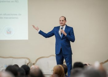 El director de Promese/CAL destacó que los avances en investigación y desarrollo han producido tratamientos innovadores, pero muchas veces inaccesibles para sectores empobrecidos.