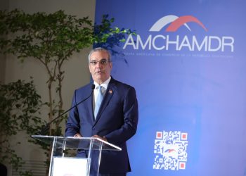 Abinader aseguró que la ubicación geográfica estratégica del país lo posiciona como un hub logístico natural para la región del Caribe y América Latina.
