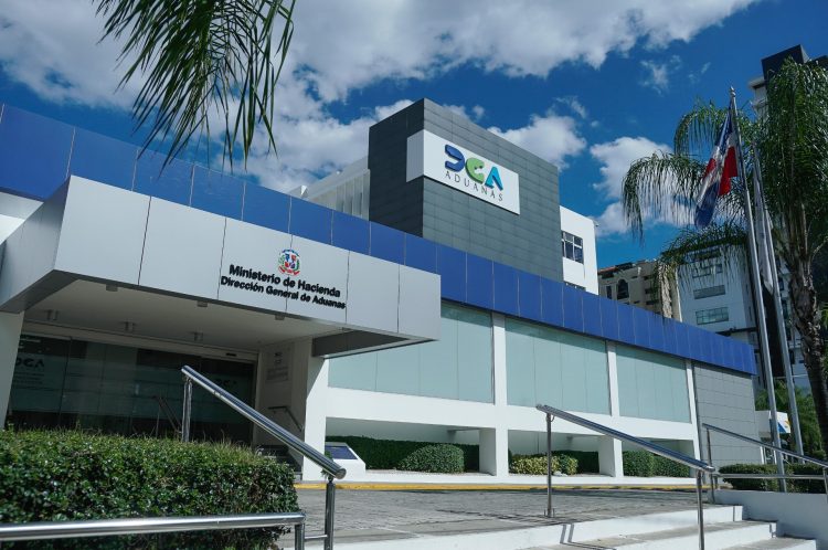 Incluso, en el período enero-mayo de este año, la ponderación de Aduanas en las recaudaciones totales ha bajado a un 19.5%, menos que en el año 2020, de acuerdo con las estadísticas oficiales.